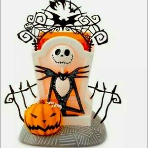 Full sized Scentsy Burner. Nightmare before Christmas.